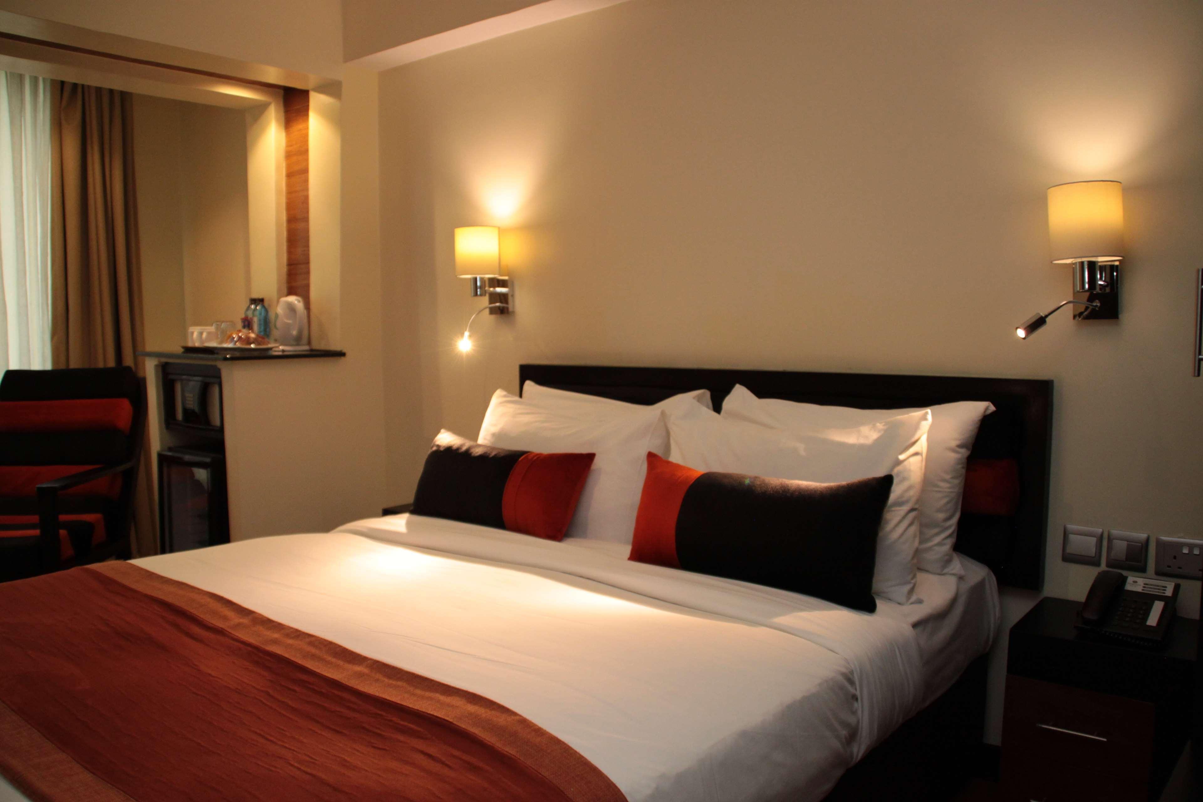 Best Western Auray Le Loch Экстерьер фото