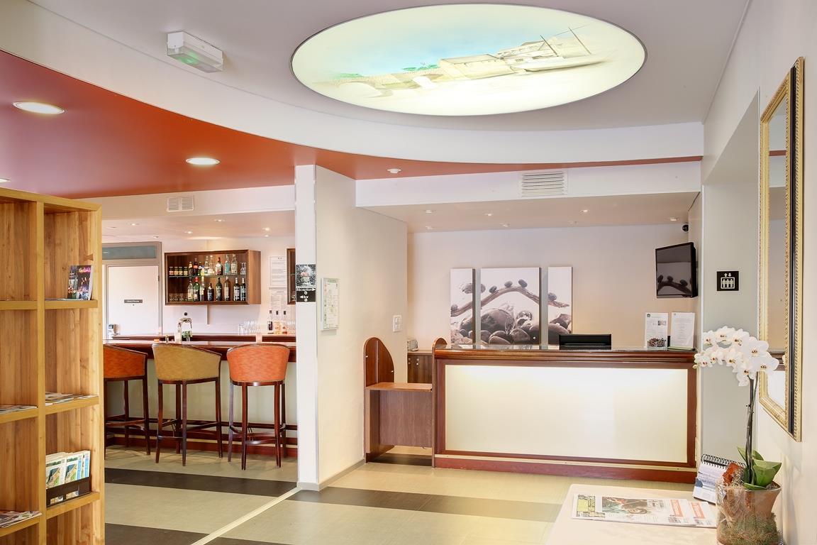 Best Western Auray Le Loch Экстерьер фото
